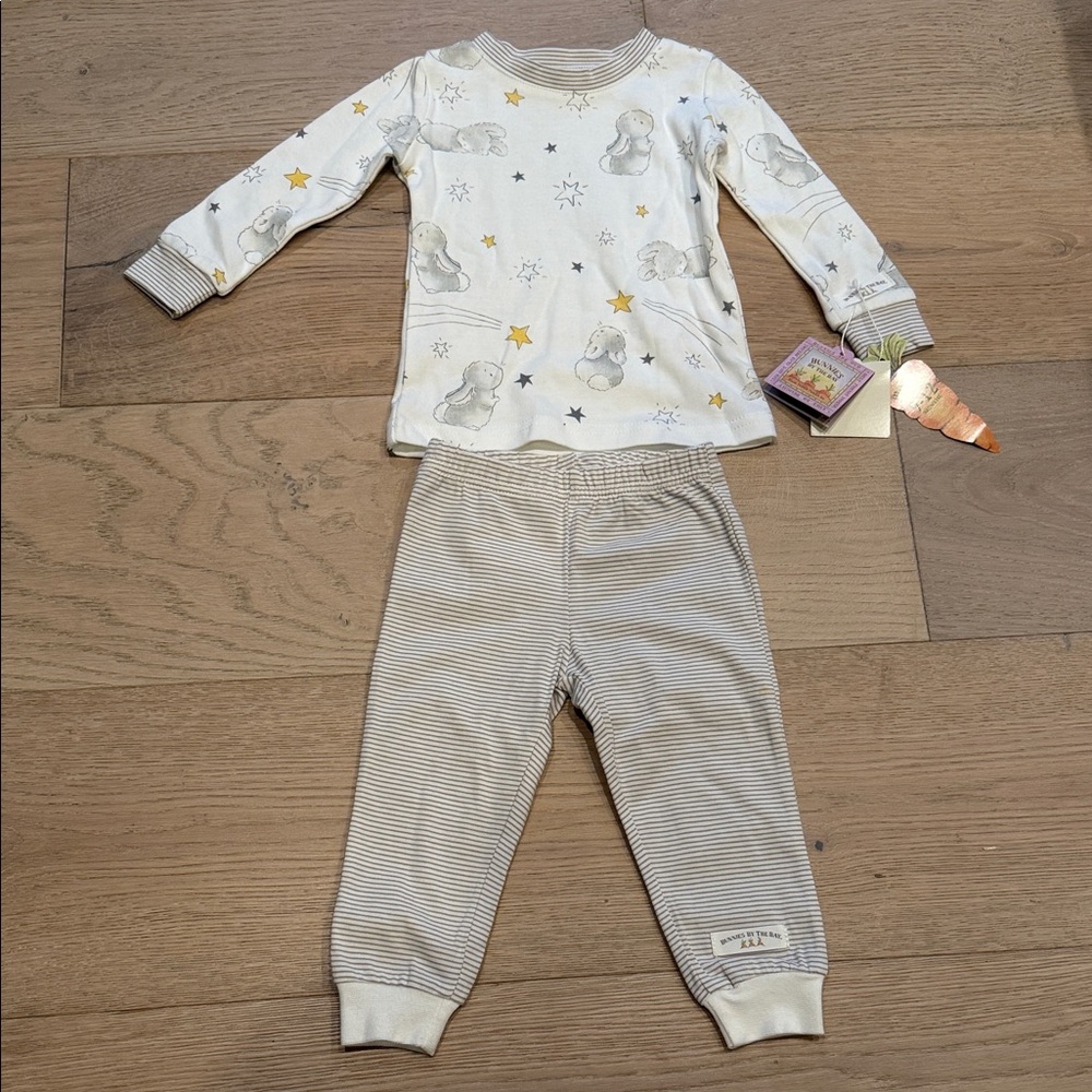 NWT Bunnies by the Bay Kids Pajama Set - White and Gray
